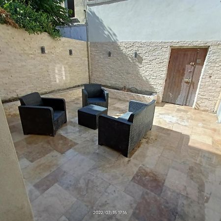 T2 Renove En Rdc Avec Cour, Intra Muros Avinyon Dış mekan fotoğraf