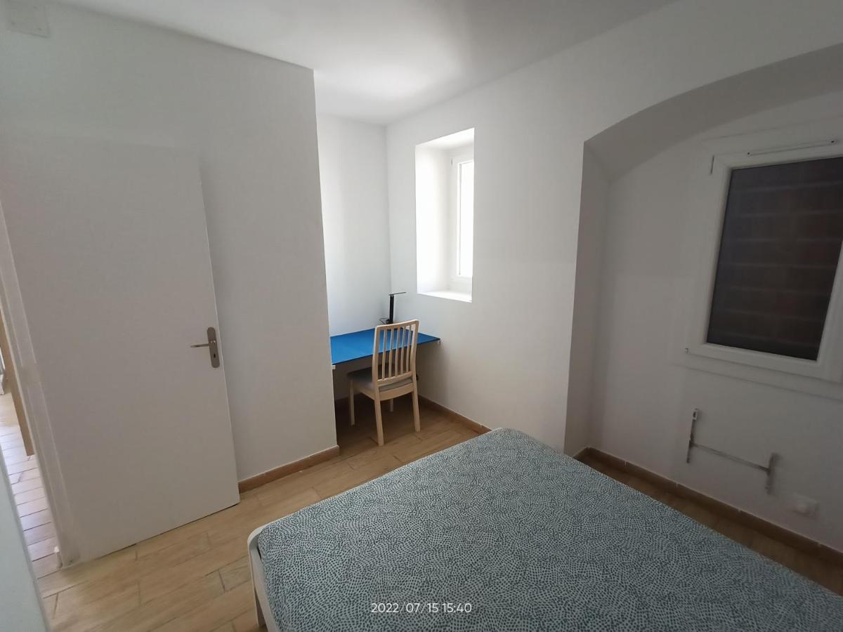 T2 Renove En Rdc Avec Cour, Intra Muros Avinyon Dış mekan fotoğraf