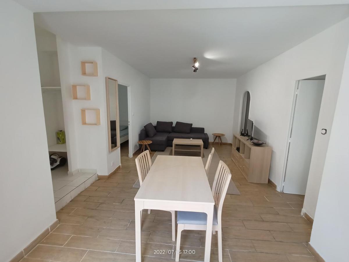 T2 Renove En Rdc Avec Cour, Intra Muros Avinyon Dış mekan fotoğraf