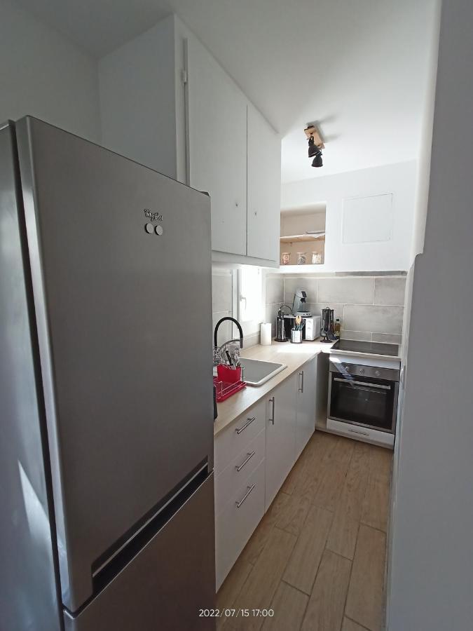 T2 Renove En Rdc Avec Cour, Intra Muros Avinyon Dış mekan fotoğraf